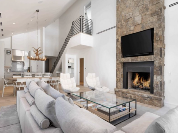 Lavish Penthouse Located in the Center of Vail village